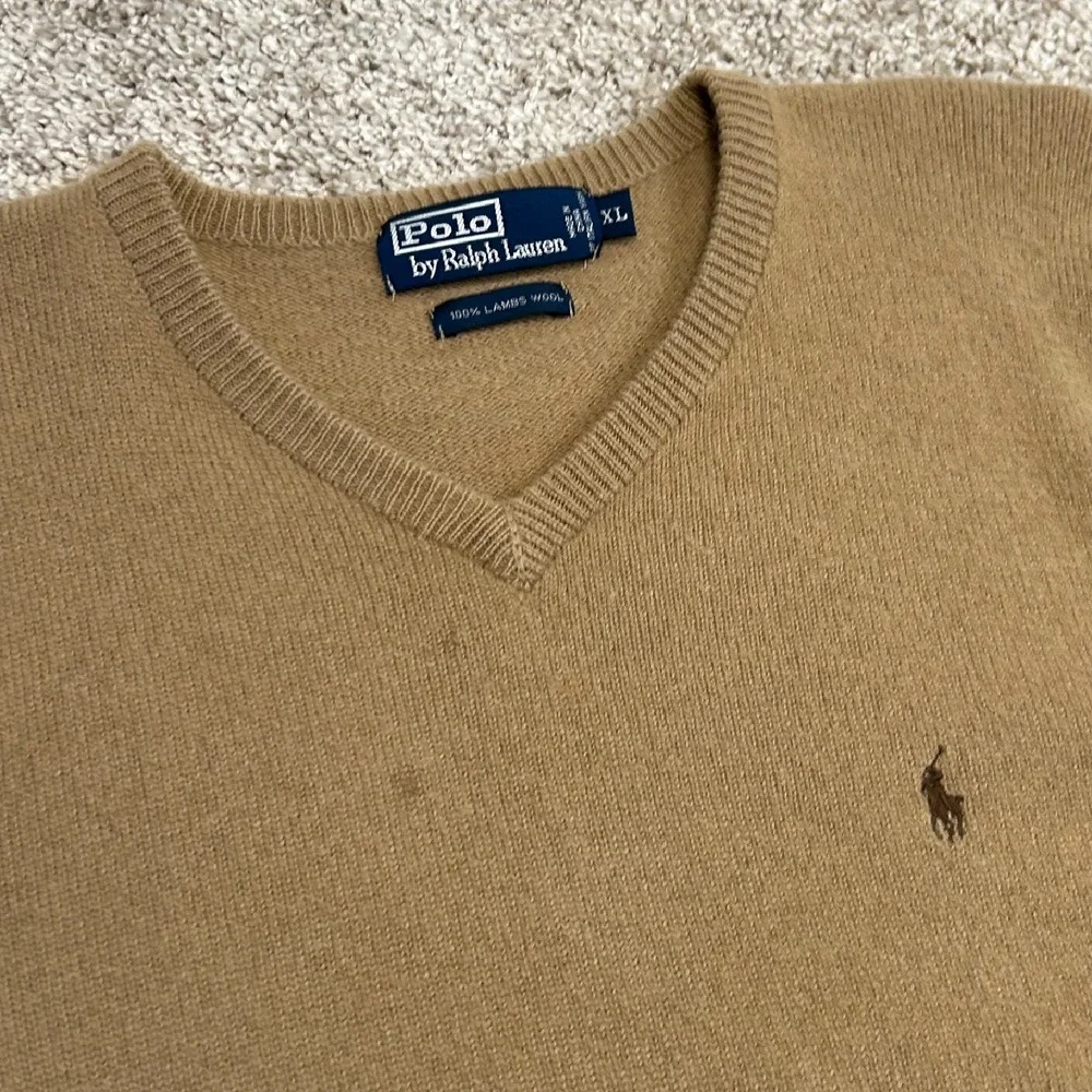 Polo Ralph Lauren 100% Lambs Wool Italian Yarn V-Neck Sweater Men‎ Size XL